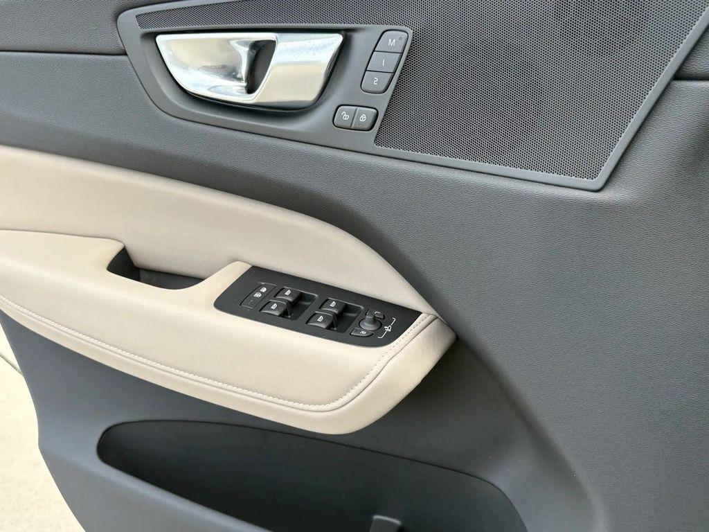 new 2026 Volvo XC60 car, priced at $57,985
