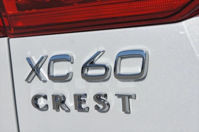 new 2025 Volvo XC60 car, priced at $49,685