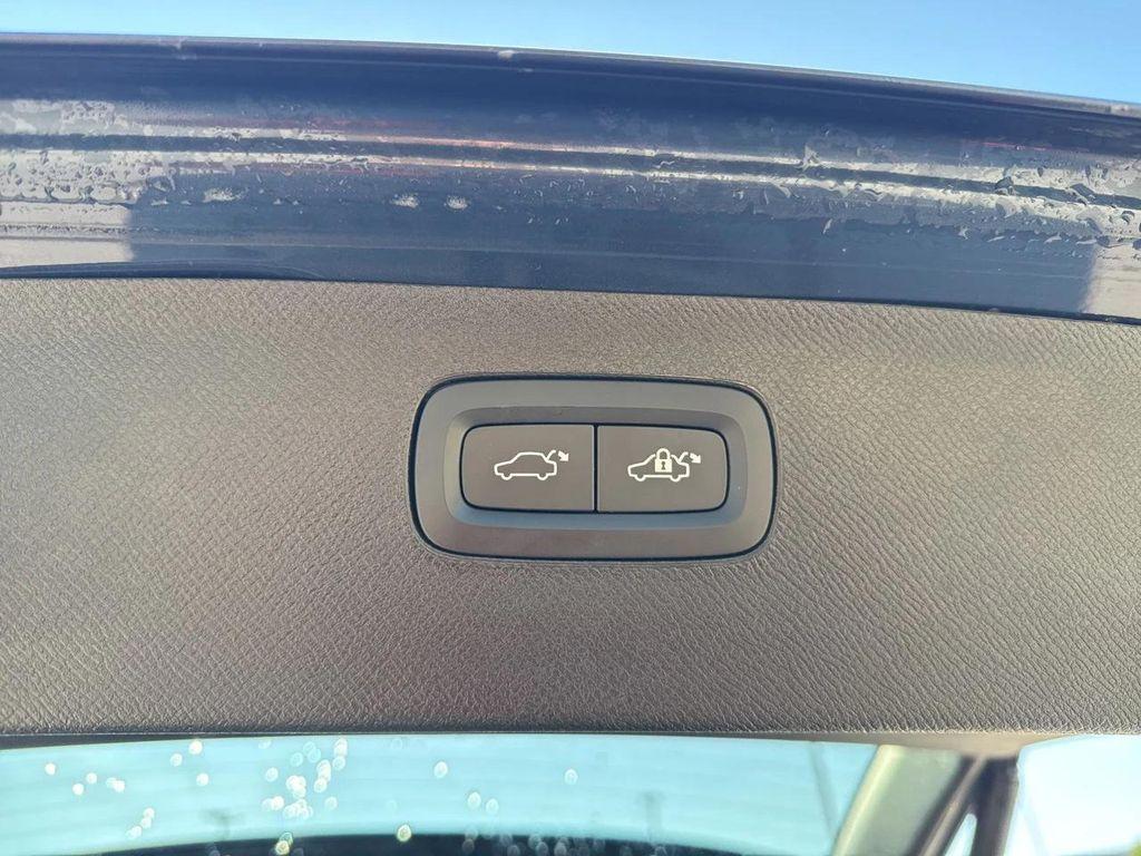 used 2022 Volvo XC90 car, priced at $36,500