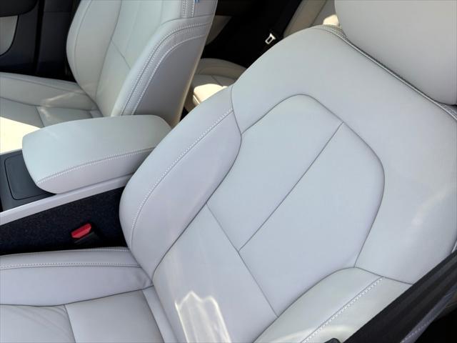 new 2025 Volvo XC40 car, priced at $51,785