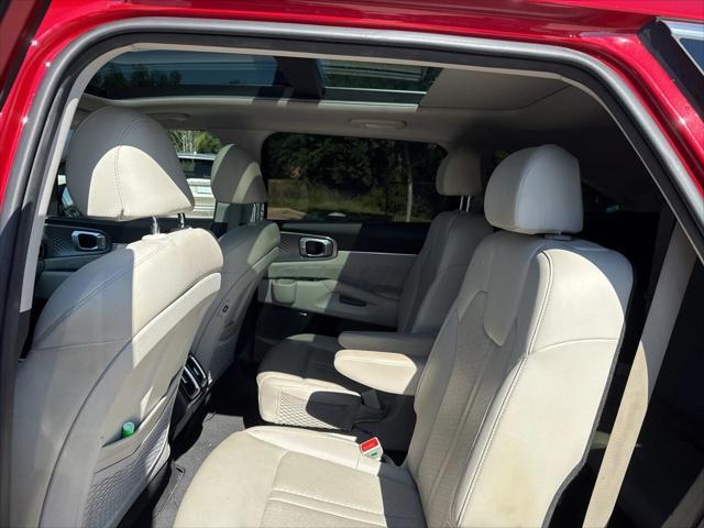 used 2022 Kia Sorento Plug-In Hybrid car, priced at $30,417