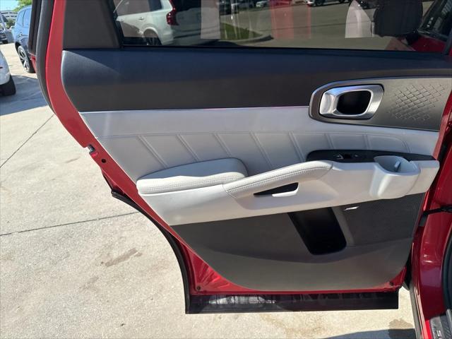 used 2022 Kia Sorento Plug-In Hybrid car, priced at $30,417