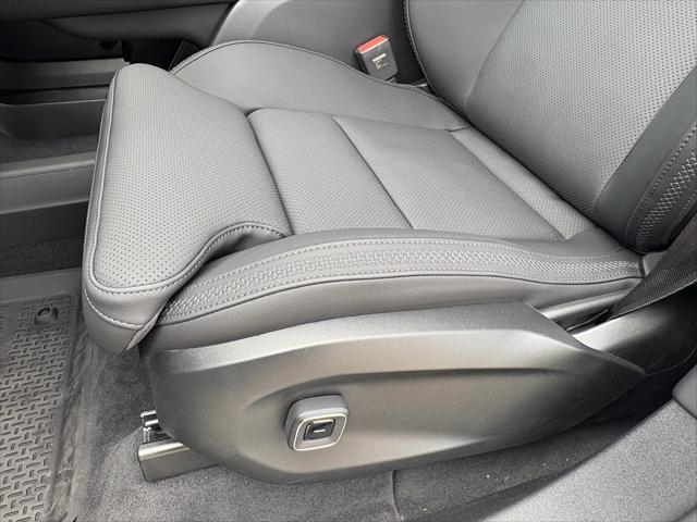 new 2025 Volvo EX90 car, priced at $92,001