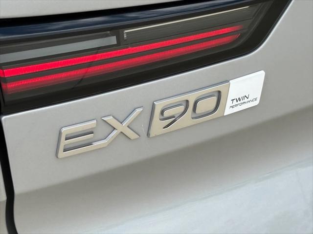 new 2025 Volvo EX90 car, priced at $92,001