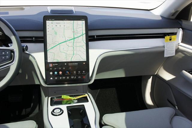 new 2025 Volvo EX90 car, priced at $91,705