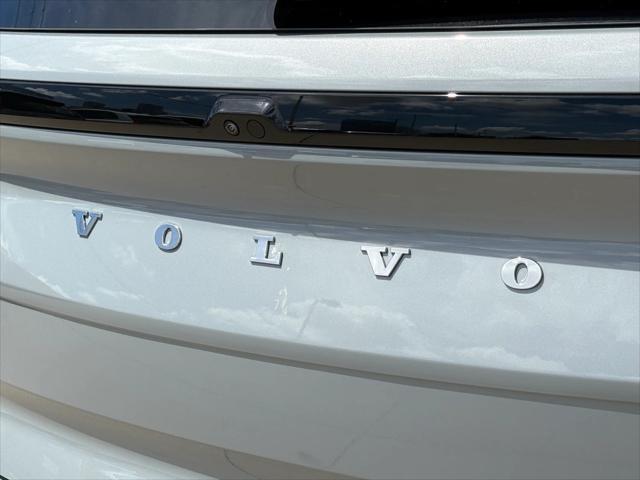 new 2025 Volvo EX90 car, priced at $85,640