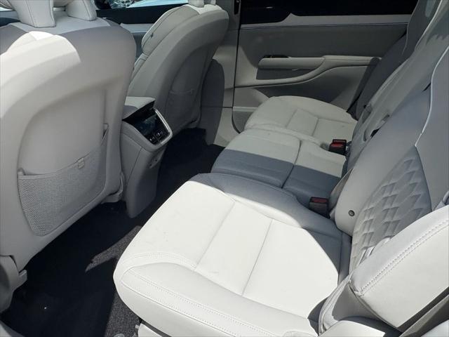 new 2025 Volvo EX90 car, priced at $85,640