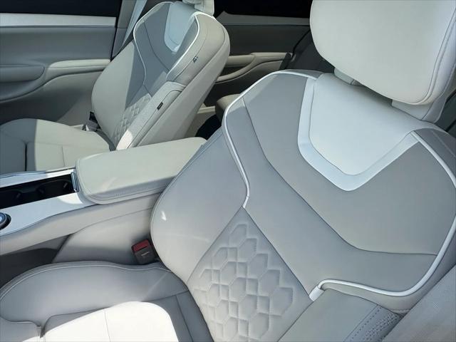 new 2025 Volvo EX90 car, priced at $85,640