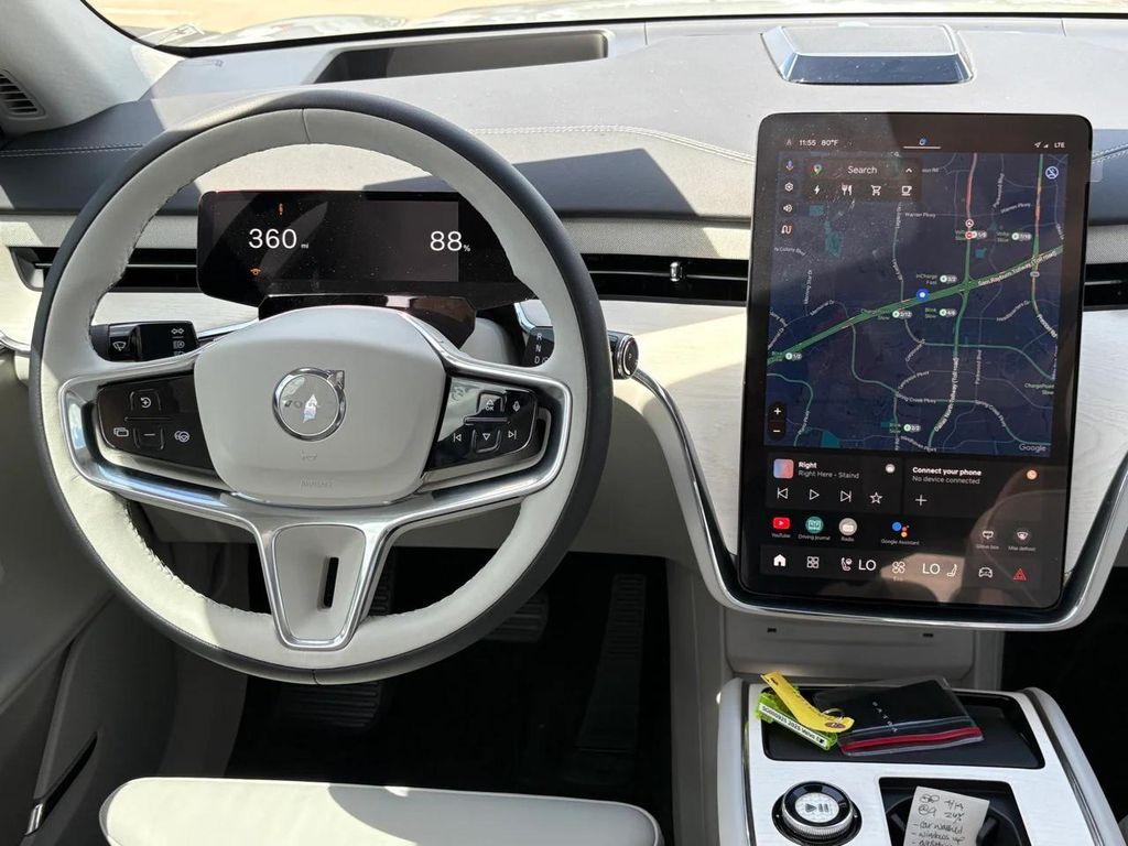 new 2025 Volvo EX90 car, priced at $85,640