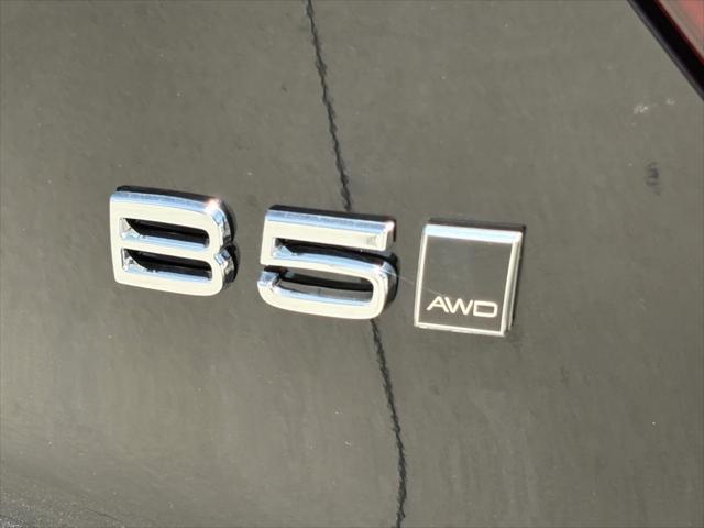 new 2025 Volvo XC40 car, priced at $50,610