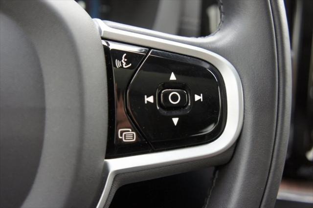 used 2022 Volvo XC60 car, priced at $37,493