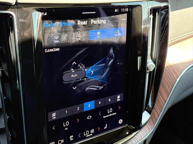 used 2023 Volvo XC60 car, priced at $40,878
