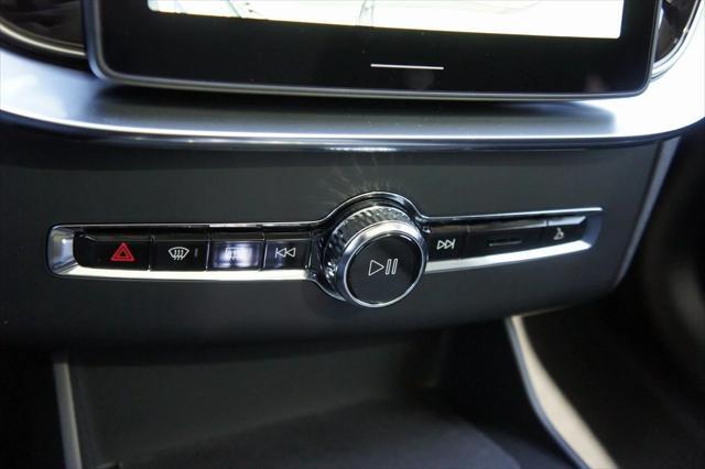 new 2025 Volvo XC90 Plug-In Hybrid car, priced at $82,755