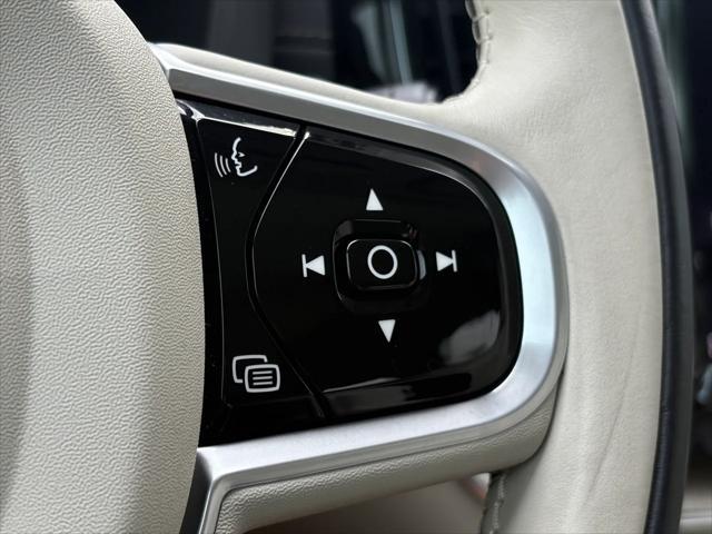 used 2022 Volvo XC60 car, priced at $38,494