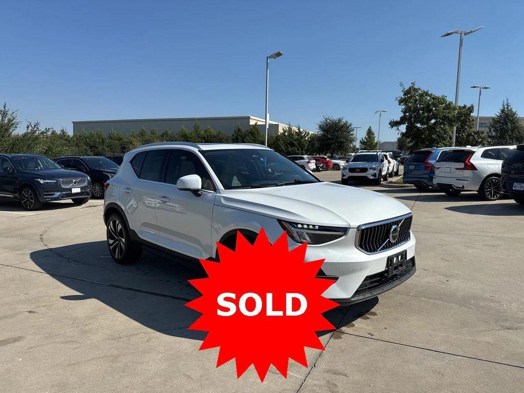 used 2023 Volvo XC40 car, priced at $31,777