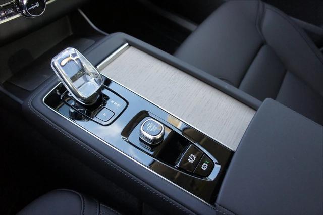 new 2025 Volvo XC90 Plug-In Hybrid car, priced at $78,805