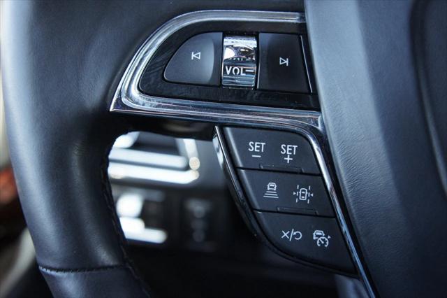 used 2022 Lincoln Navigator car, priced at $49,594