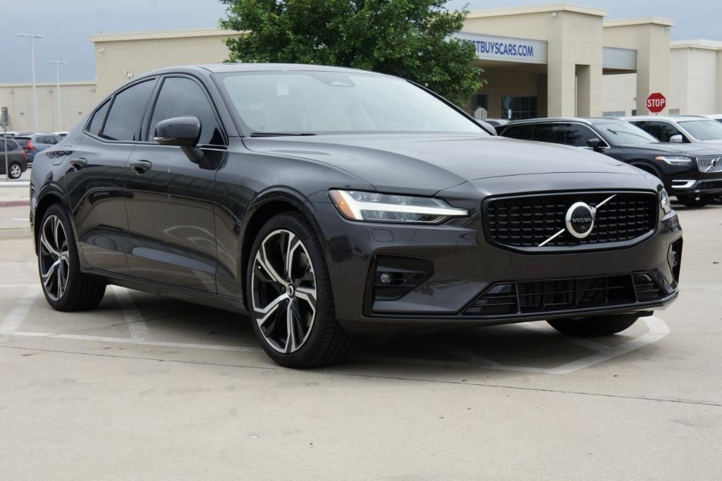 new 2024 Volvo S60 car, priced at $49,329