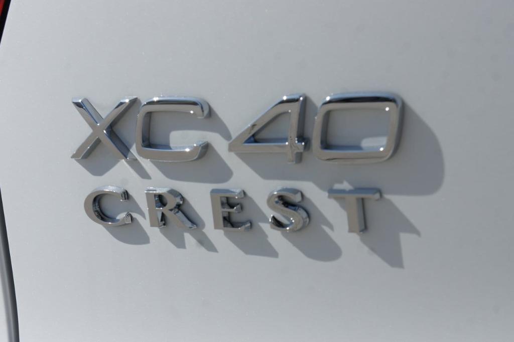 new 2024 Volvo XC40 car, priced at $49,792