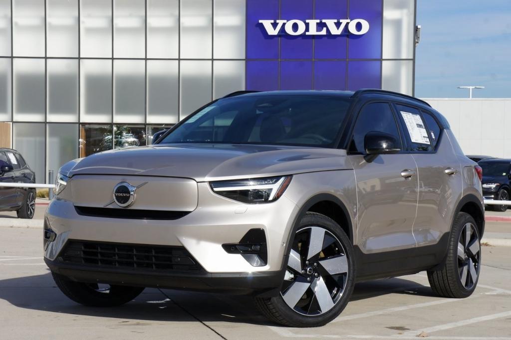 new 2024 Volvo XC40 Recharge Pure Electric car, priced at $60,400