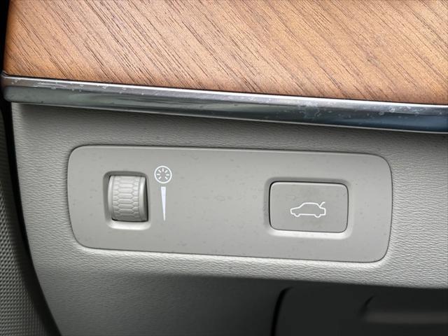 used 2022 Volvo XC90 car, priced at $41,439