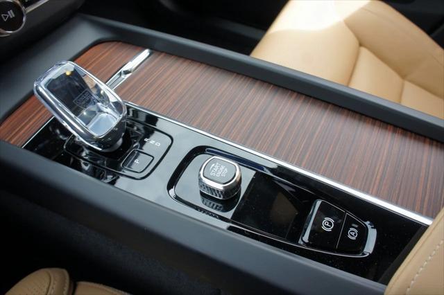 new 2025 Volvo XC60 car, priced at $61,260