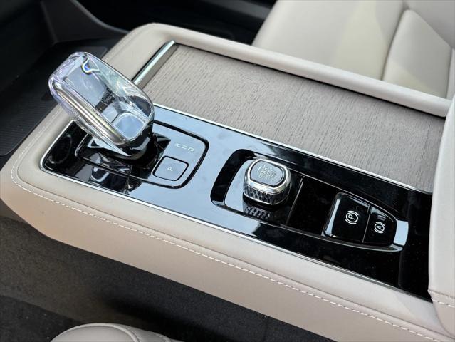 new 2025 Volvo XC90 car, priced at $65,555