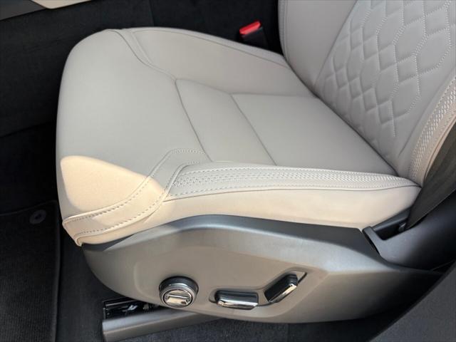 new 2025 Volvo XC90 car, priced at $65,555