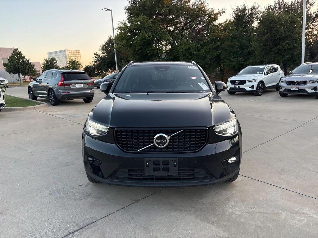 used 2025 Volvo XC40 car, priced at $37,999