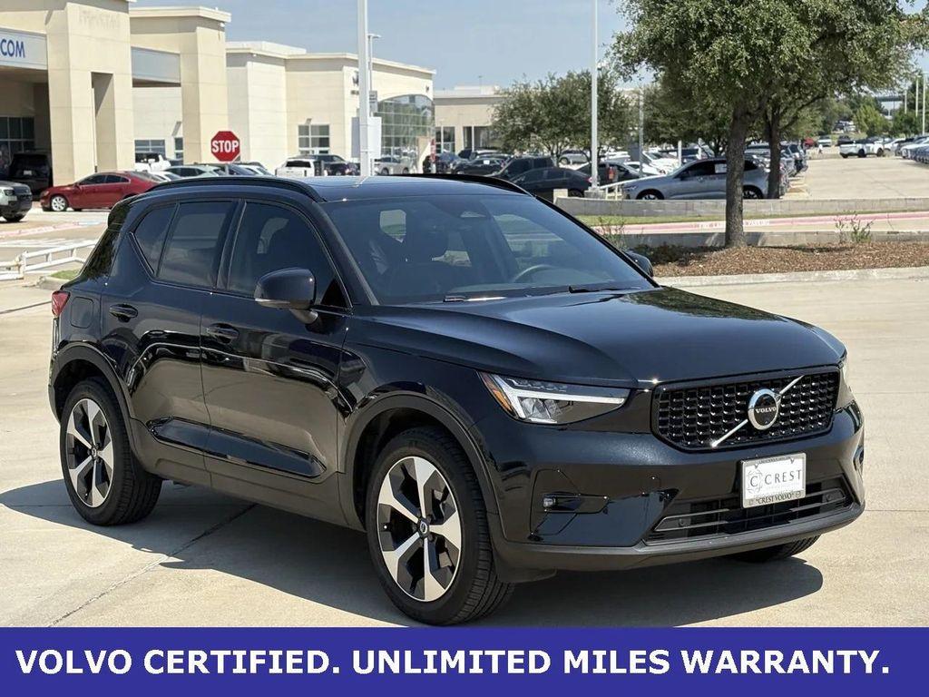 used 2025 Volvo XC40 car, priced at $34,900