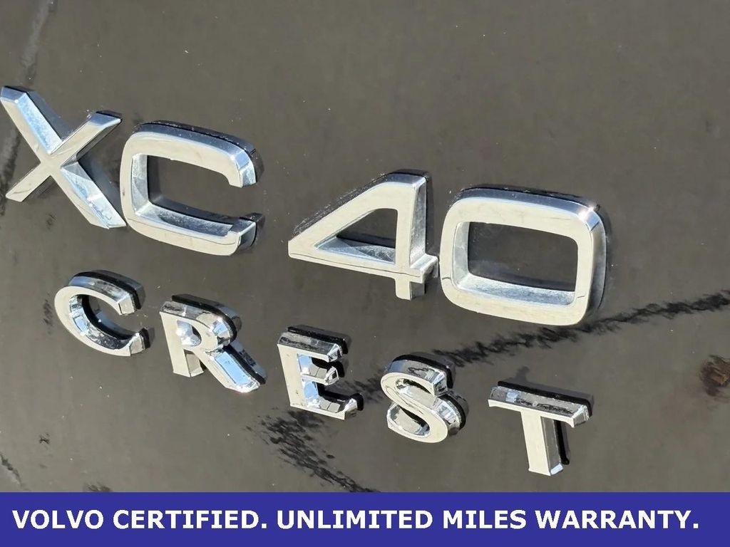 used 2025 Volvo XC40 car, priced at $34,900