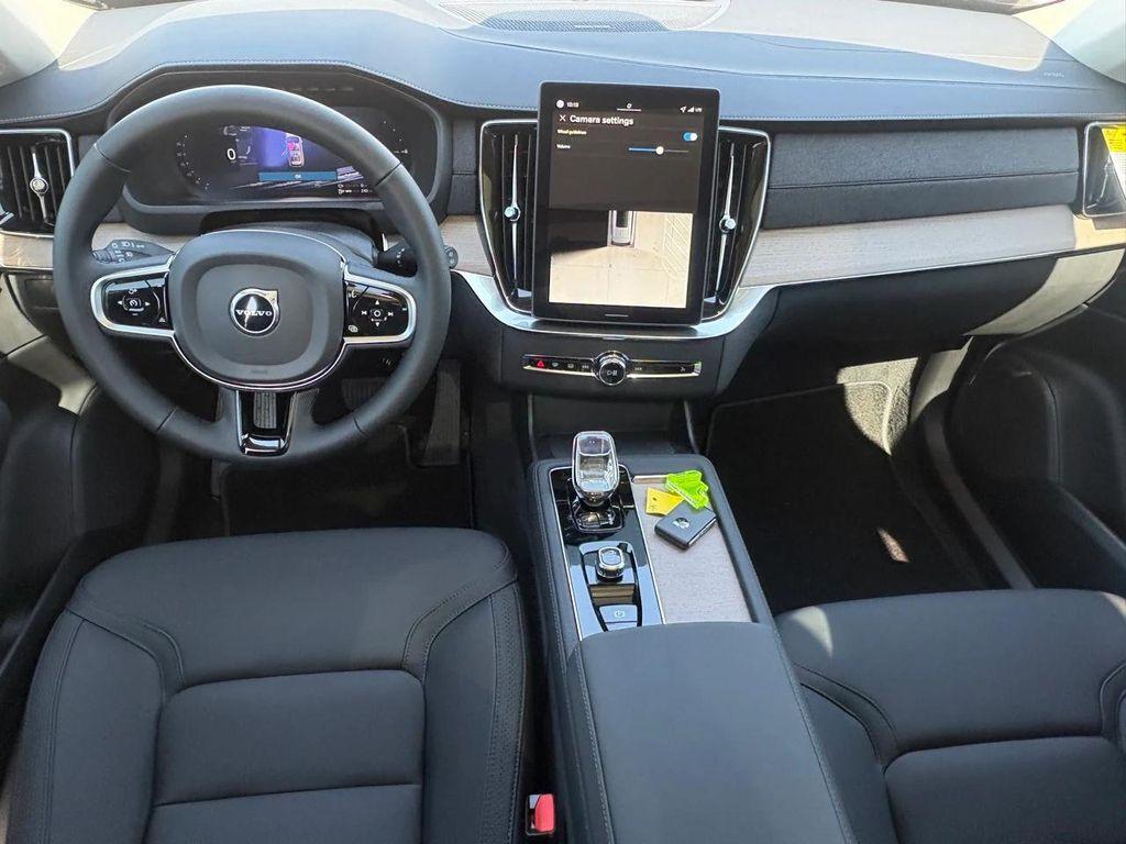 new 2026 Volvo XC90 Plug-In Hybrid car, priced at $81,875