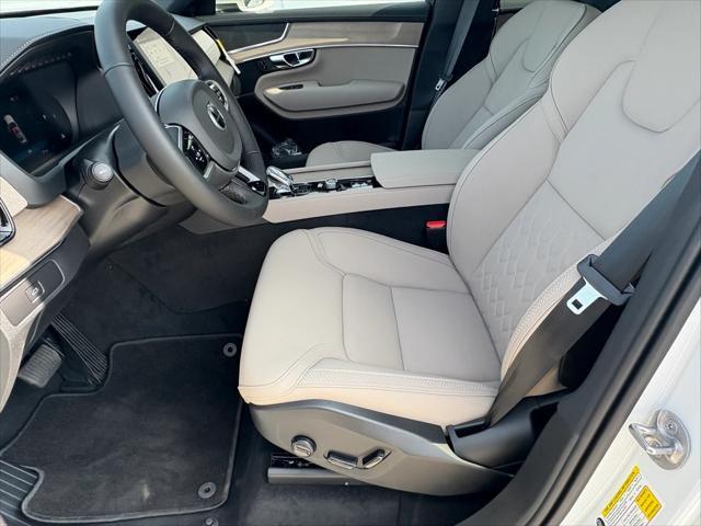 new 2025 Volvo XC90 car, priced at $67,455