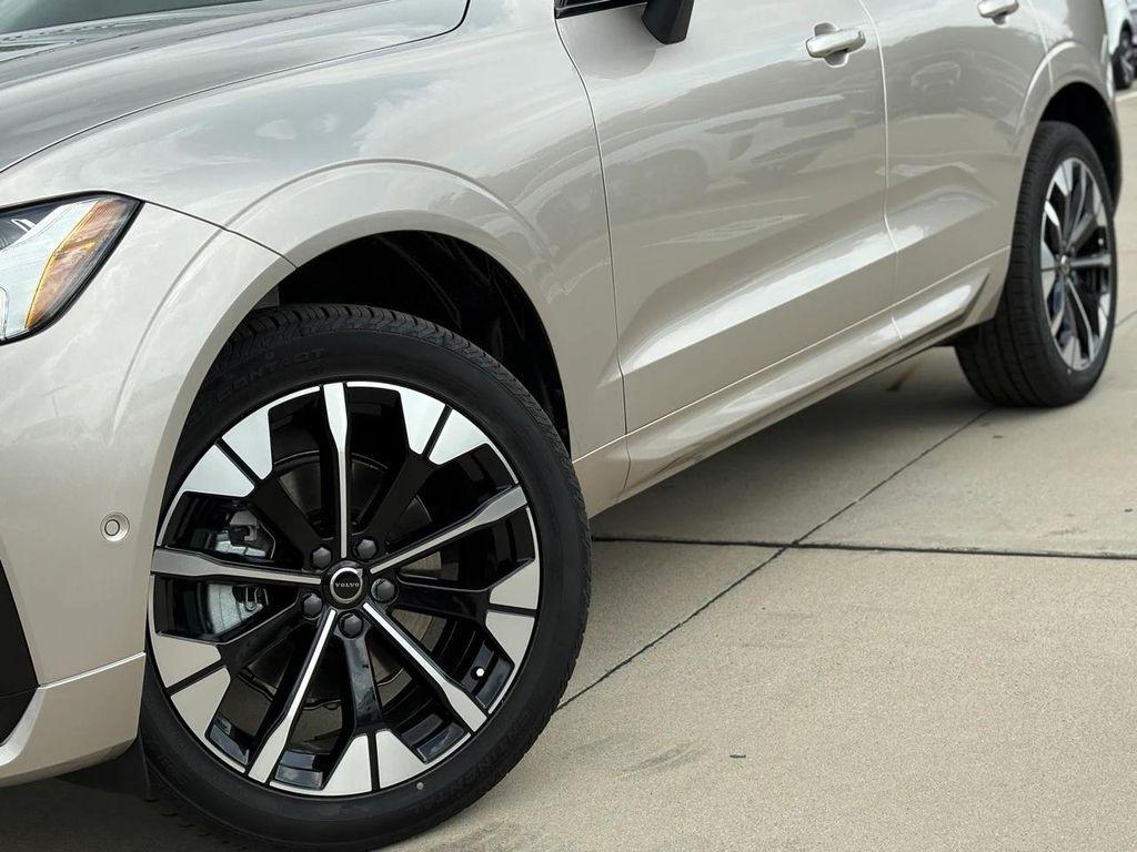 new 2026 Volvo XC60 car, priced at $57,985