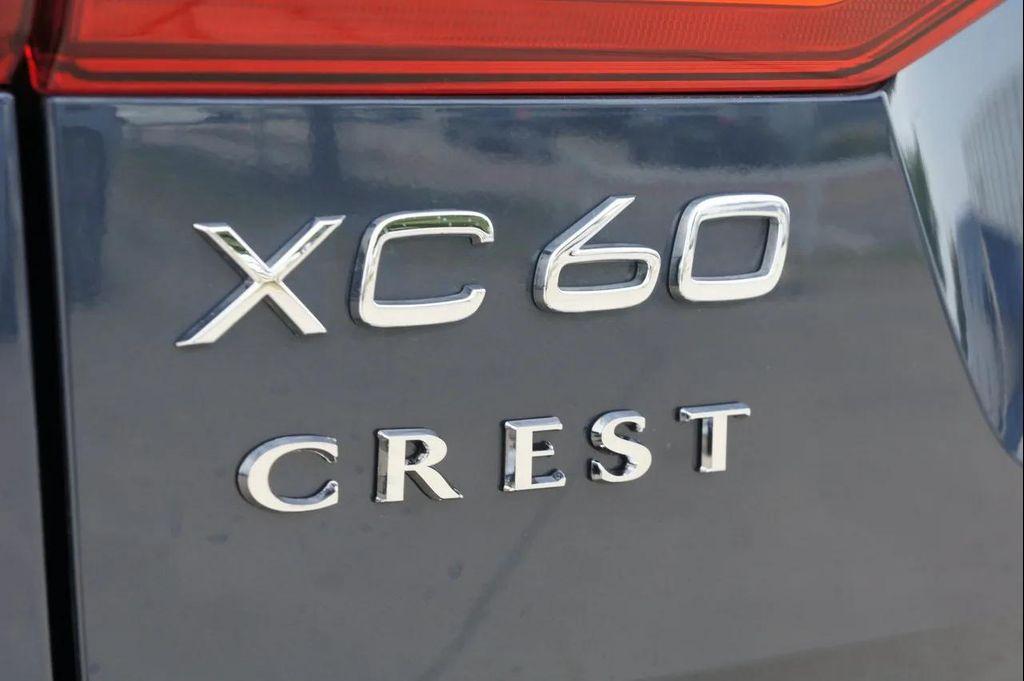used 2024 Volvo XC60 car, priced at $39,700