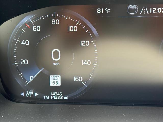 used 2022 Volvo XC90 car, priced at $48,989