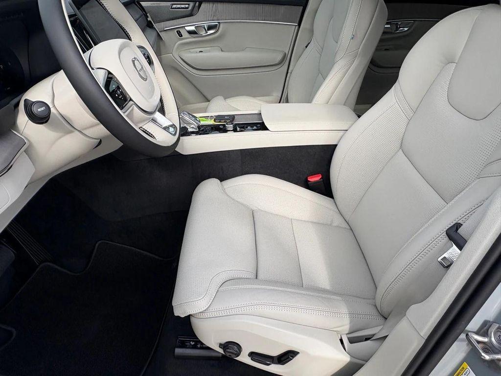 new 2026 Volvo XC90 car, priced at $75,155
