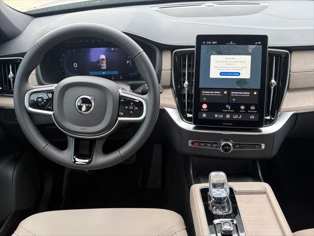 new 2025 Volvo XC90 Plug-In Hybrid car, priced at $73,985