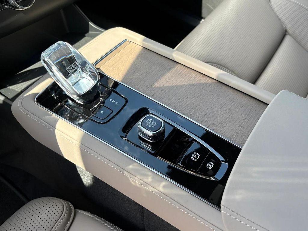 new 2026 Volvo XC90 Plug-In Hybrid car, priced at $93,695