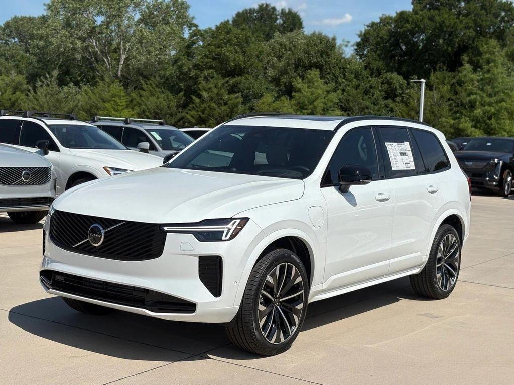 new 2026 Volvo XC90 Plug-In Hybrid car, priced at $93,695
