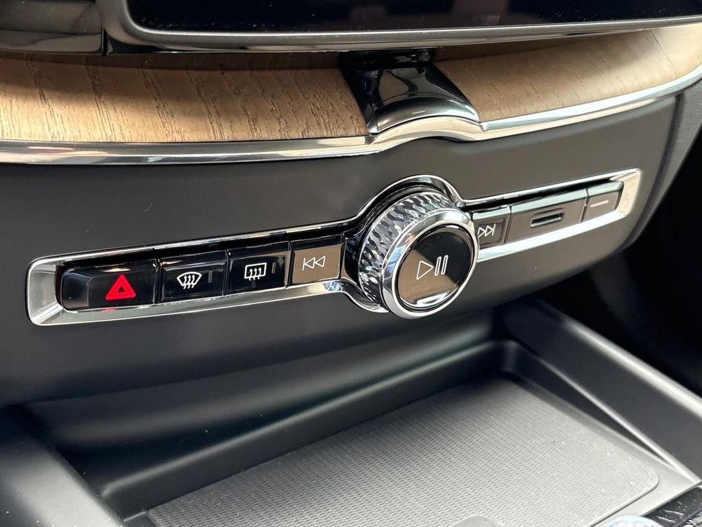 new 2026 Volvo XC60 car, priced at $59,160