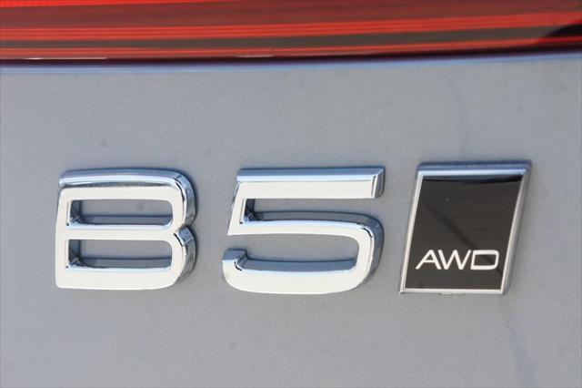 new 2025 Volvo XC60 car, priced at $60,660