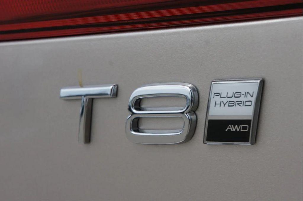 new 2025 Volvo XC60 Plug-In Hybrid car, priced at $65,510