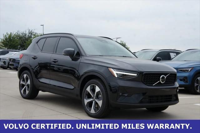 new 2025 Volvo XC40 car, priced at $45,315