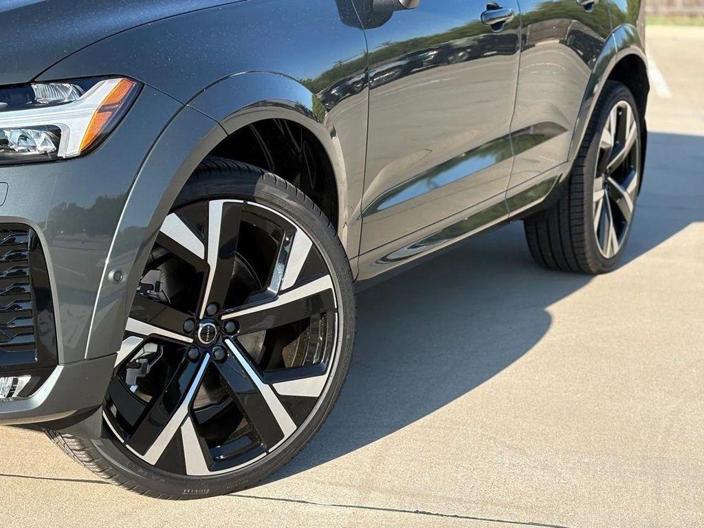 new 2026 Volvo XC60 car, priced at $72,175