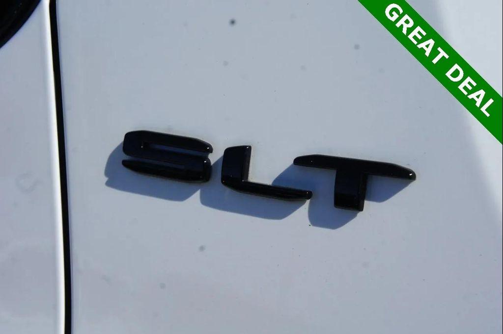 used 2021 GMC Acadia car, priced at $24,000