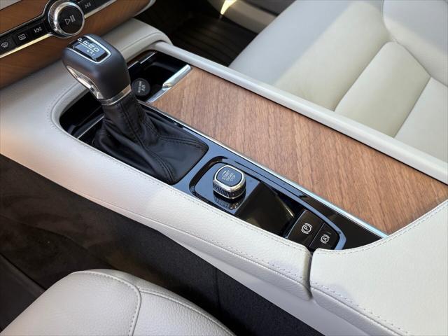used 2022 Volvo XC90 car, priced at $45,184
