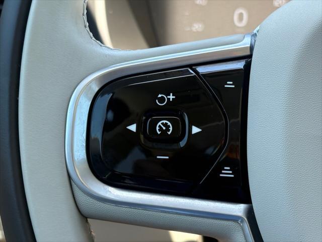used 2022 Volvo XC90 car, priced at $45,184