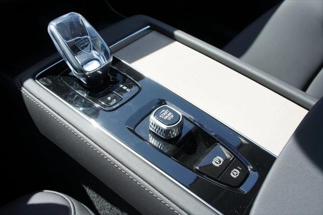 new 2025 Volvo XC90 Plug-In Hybrid car, priced at $76,885