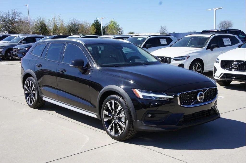 new 2025 Volvo V60 Cross Country car, priced at $61,755